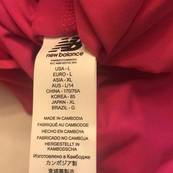 New Balance 2-in-1 Athletic Shorts, NWT! - Picture 7 of 8